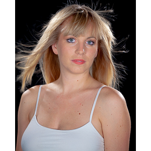 I met T'Lane through a session I shot for a friend of hers on Manhattan Beach. She was absolutely gorgeous and I was thrilled that she agreed to shoot with me.